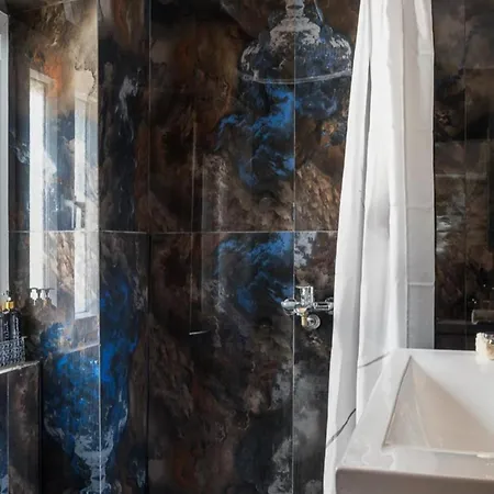 Art House Seaview & Jacuzzi Spartylas Sleeps 4 Casa vacanze